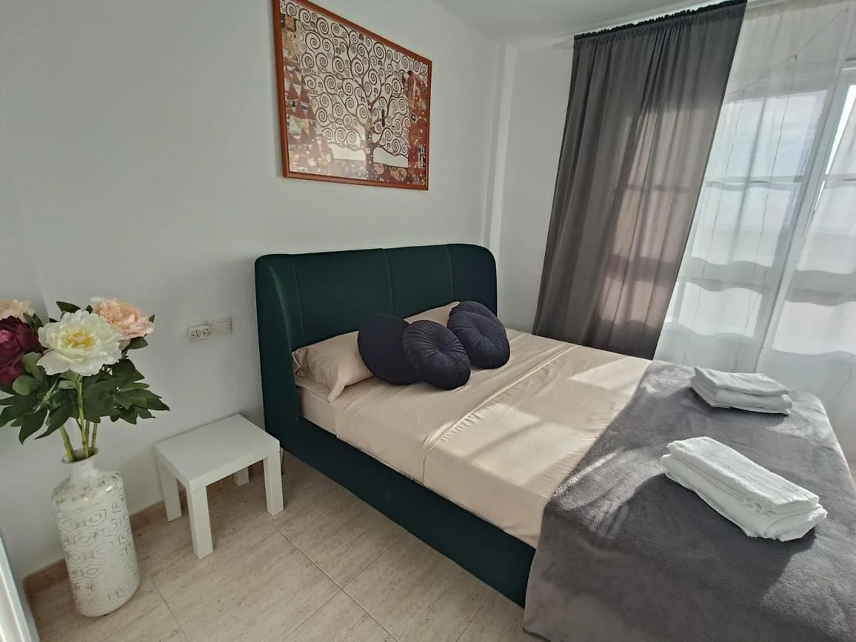 Apartamento Familiar Arcoiris Primera Linea De La Playa 칼라오살바헤 아파트